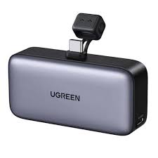 بنك طاقة UGREEN بسعة 5000 مللي أمبير في الساعة مزود بموصل USB-C مدمج
